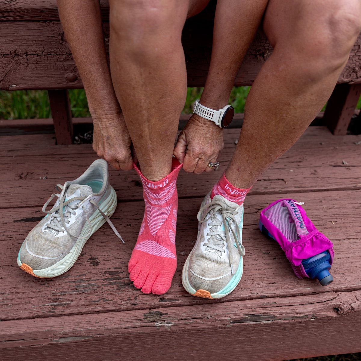 Injinji Womens Specific Ultra Run Mini Crew Running Socks — Coral
