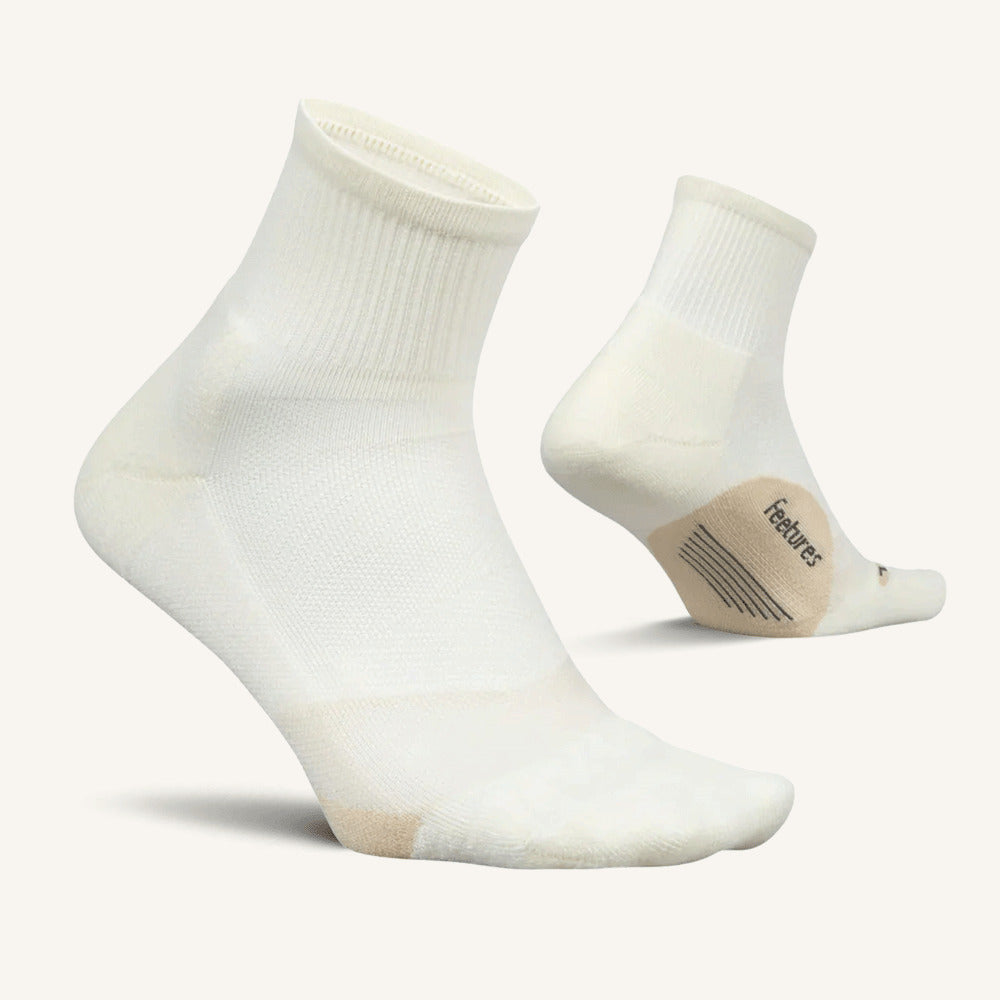 Feetures Elite Light Cushion Quarter sock in Linen — pair view #Colour_Linen