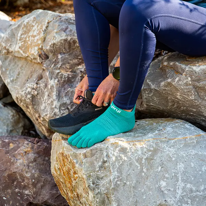 Injinji Womens RUN Lightweight No-Show — Atlantis