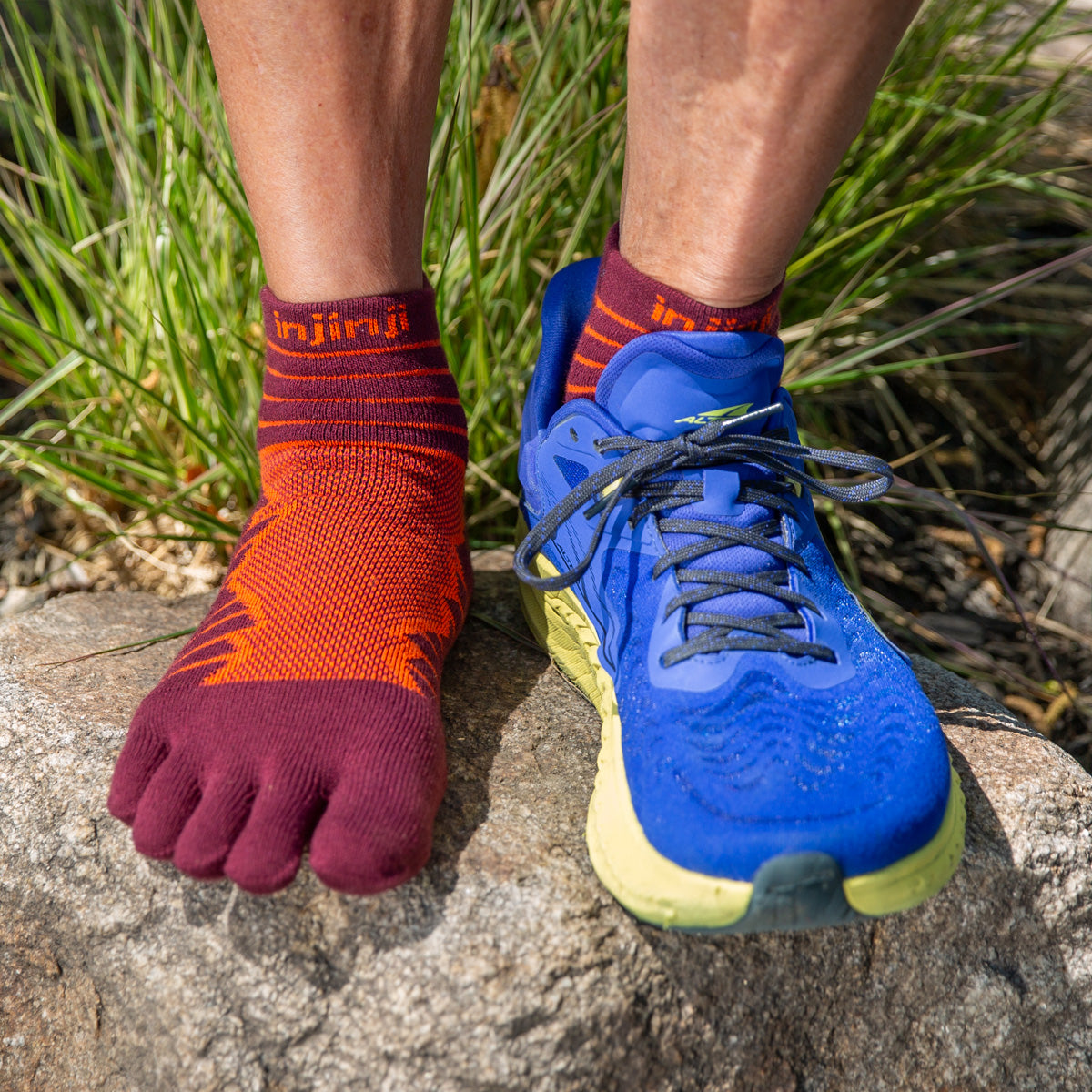 Injinji Ultra Run Mini-Crew Running Socks — Mahogany