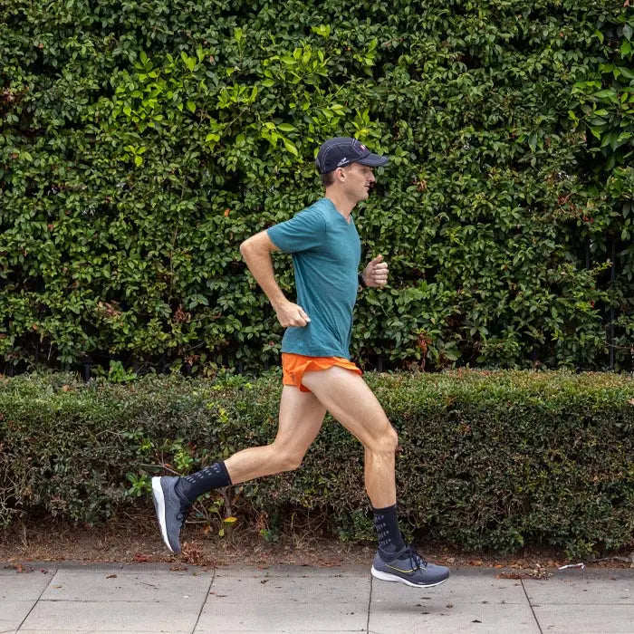 Injinji Ultra Run Crew Running Socks — Obsidian
