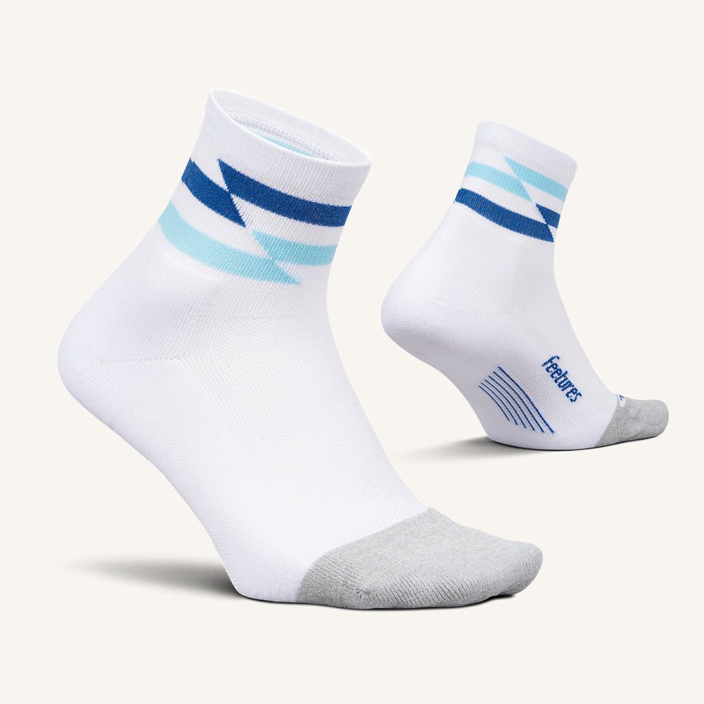 Feetures Elite Light Cushion Quarter sock in White Track — pair view #Colour_White Track