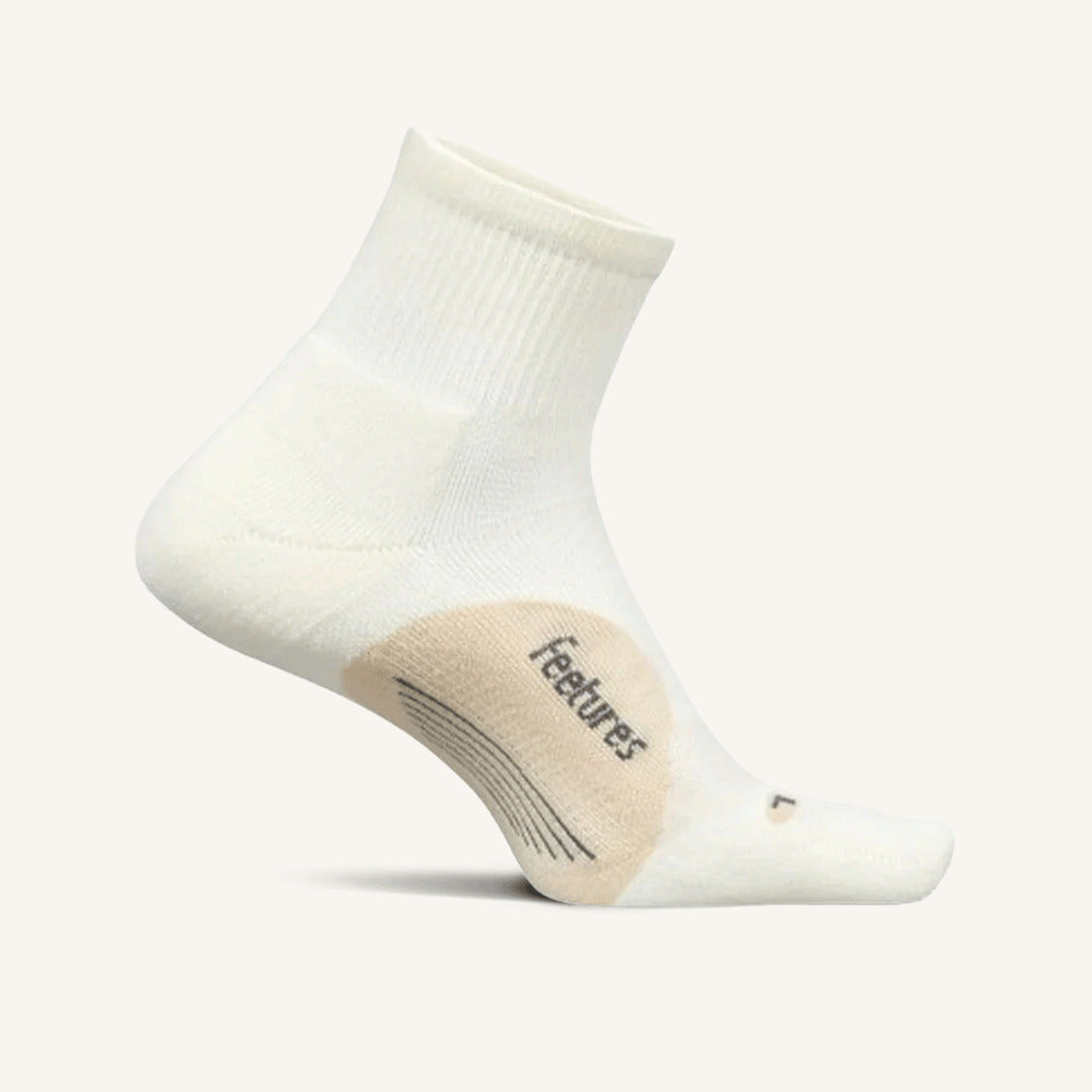 Feetures Elite Light Cushion Quarter sock in Linen — front view #Colour_Linen