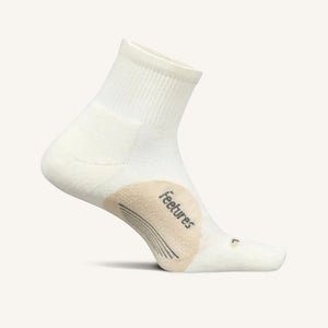Feetures Elite Light Cushion Quarter sock in Linen — front view #Colour_Linen