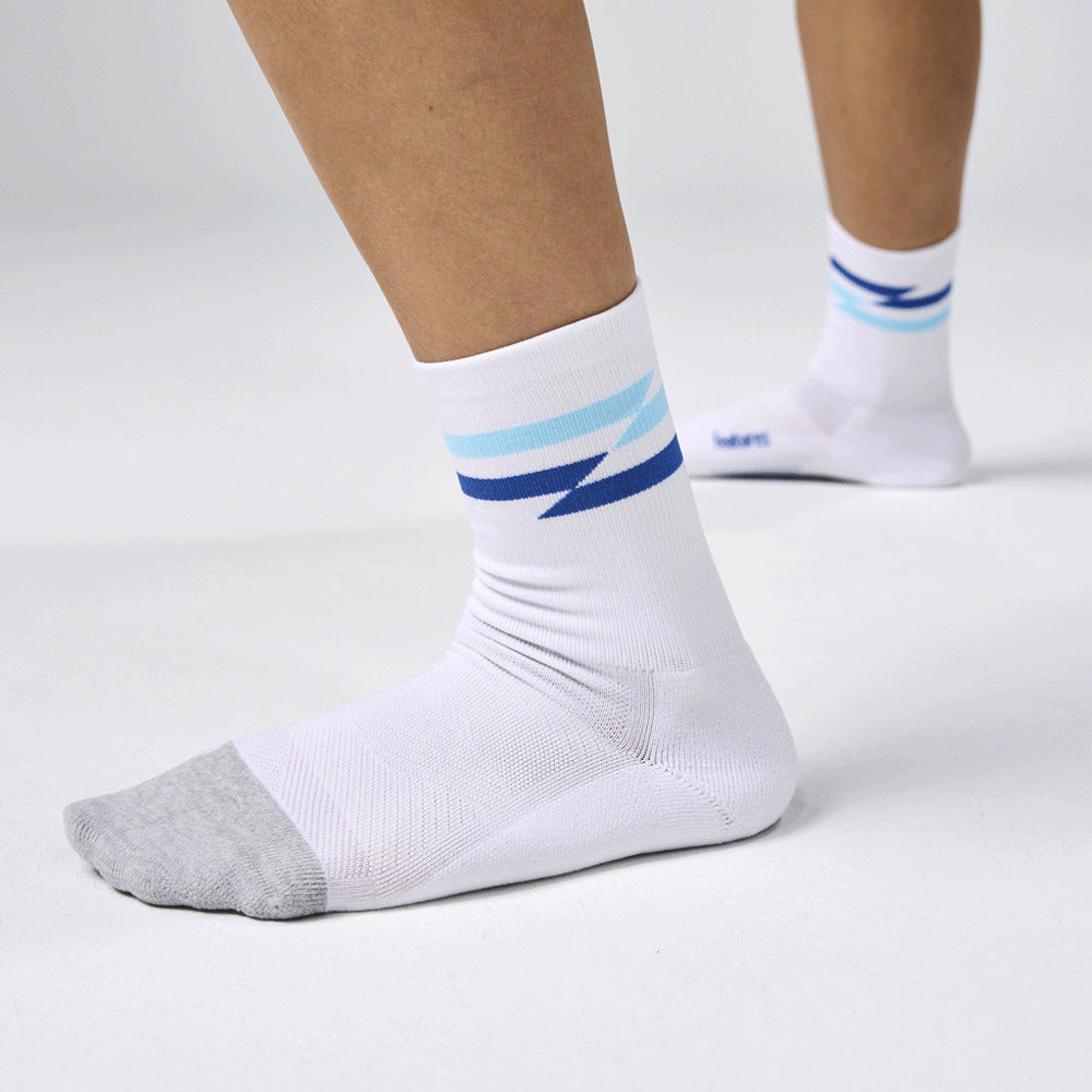Feetures Elite Light Cushion Mini Crew sock in White Track — lifestyle #Color_White Track