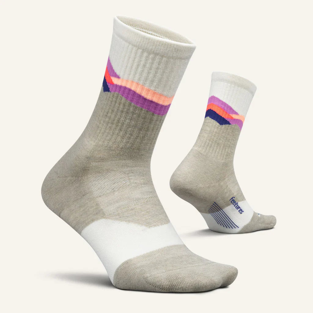 Feetures Trail Max Cushion Mini Crew socks in Mountain High Cream — heel detail #Colour_Mountain High Cream